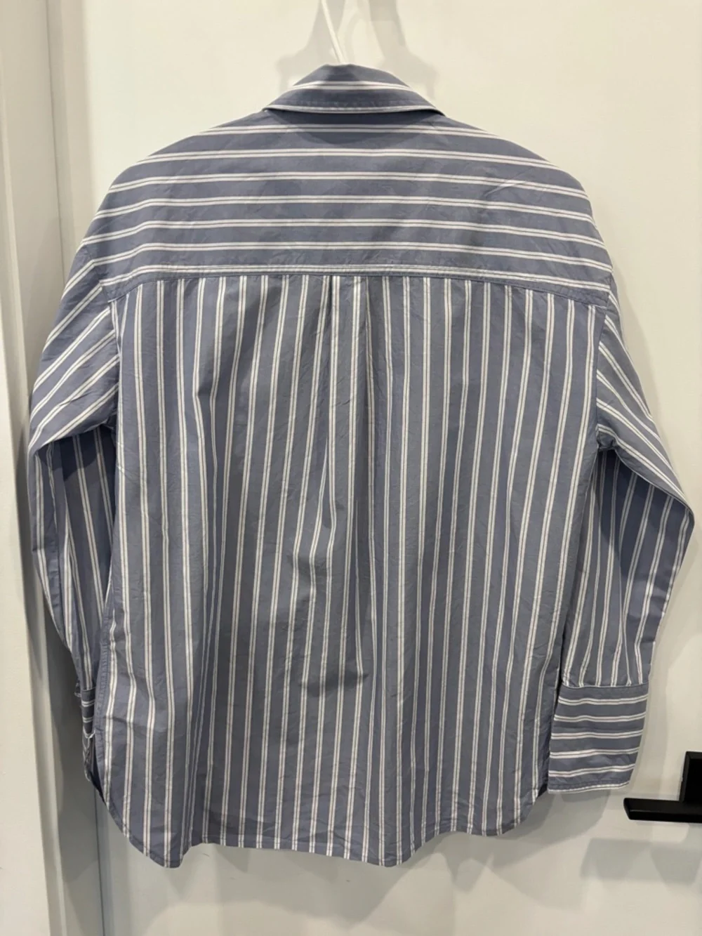 Banana Republic - Picture 4 of 5